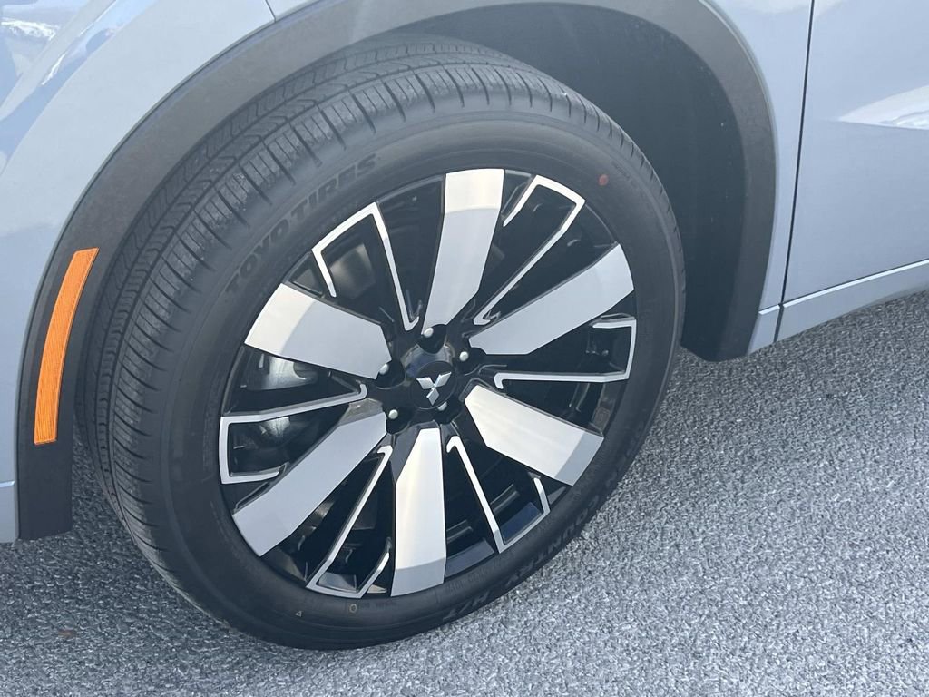 New 2026 Mitsubishi Outlander SEL FWD image 9
