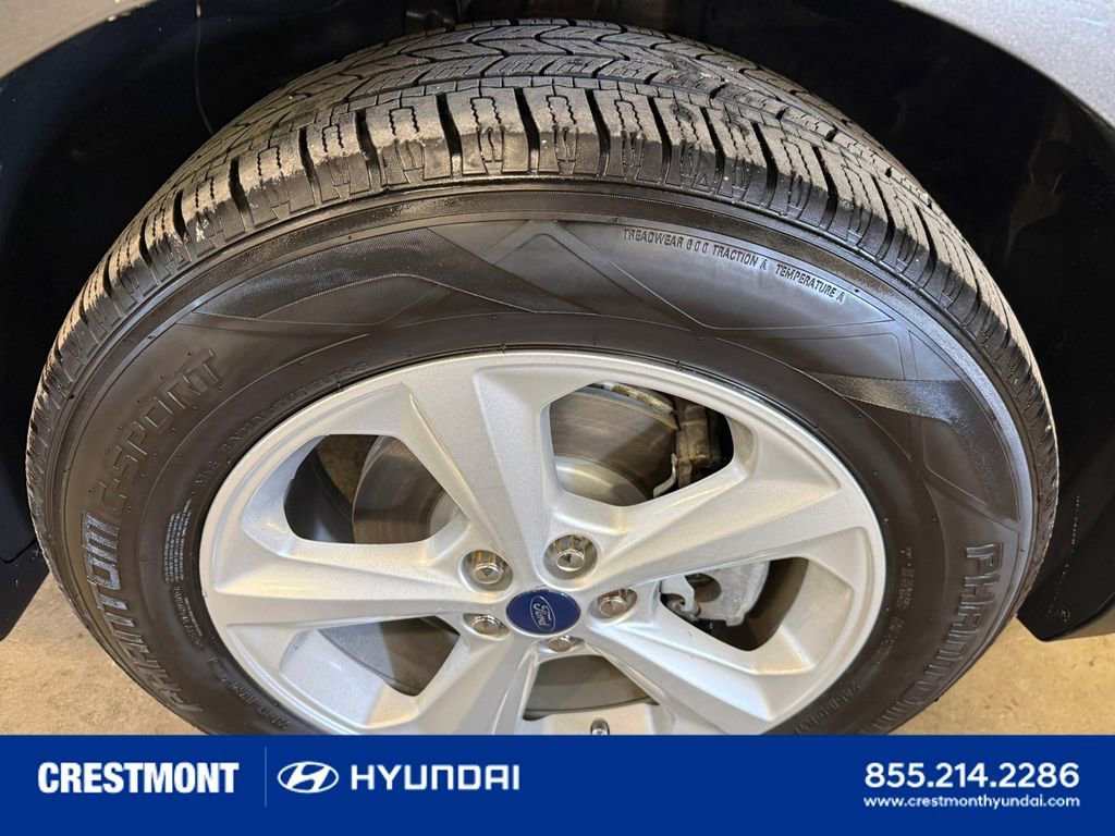 Used 2015 Ford Edge SE FWD image 16