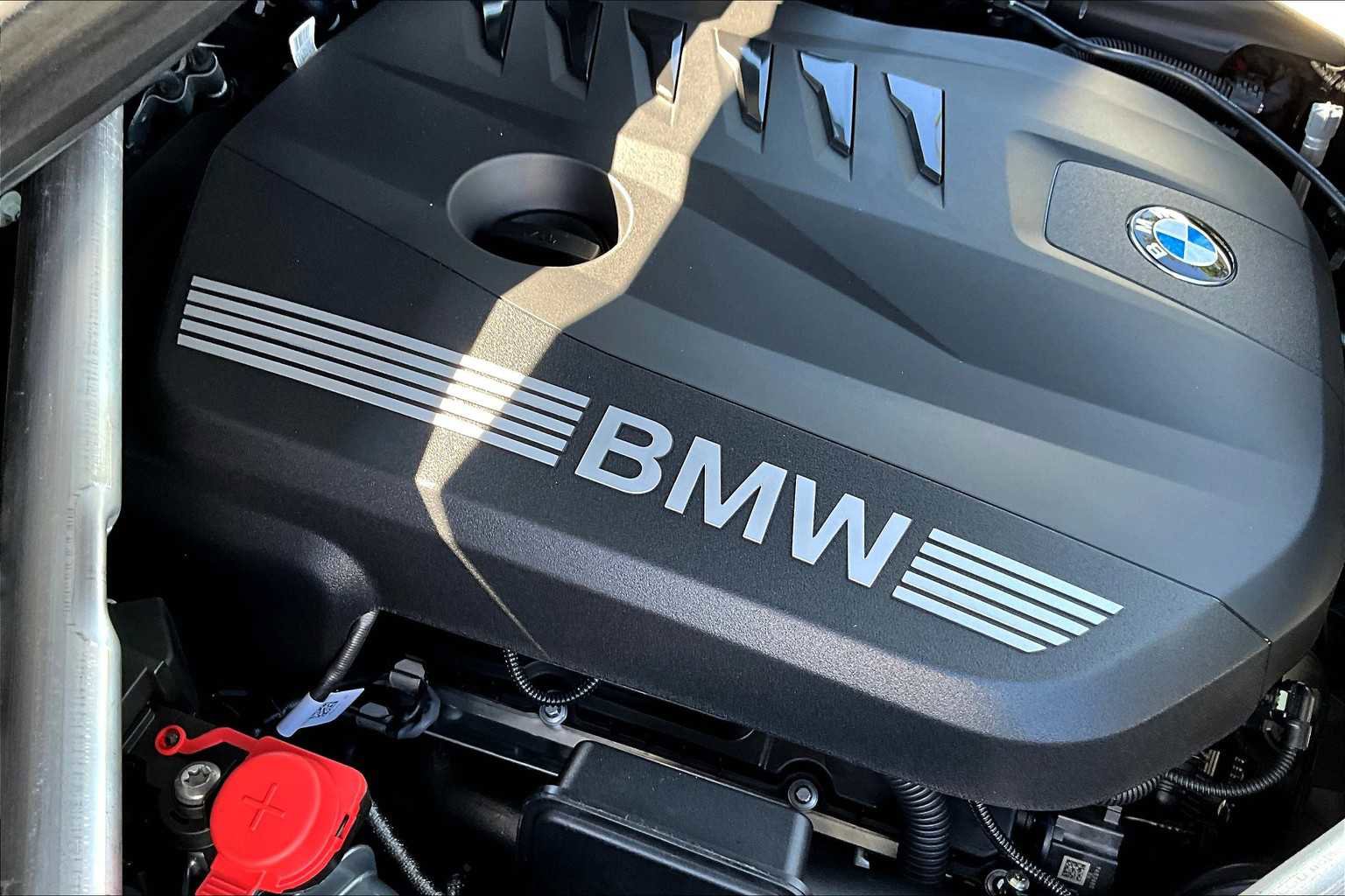 New 2026 BMW X5 sDrive40i w/ M Sport Package image 17