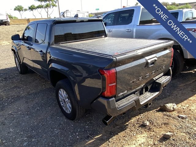 Used 2025 Toyota Tacoma SR5 AWD/4WD image 2