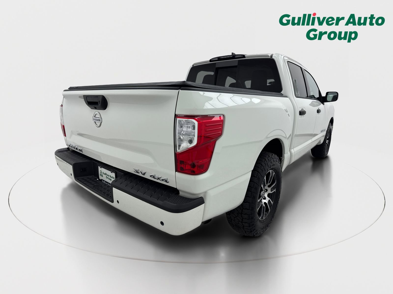 Used 2022 Nissan Titan SV AWD/4WD image 8