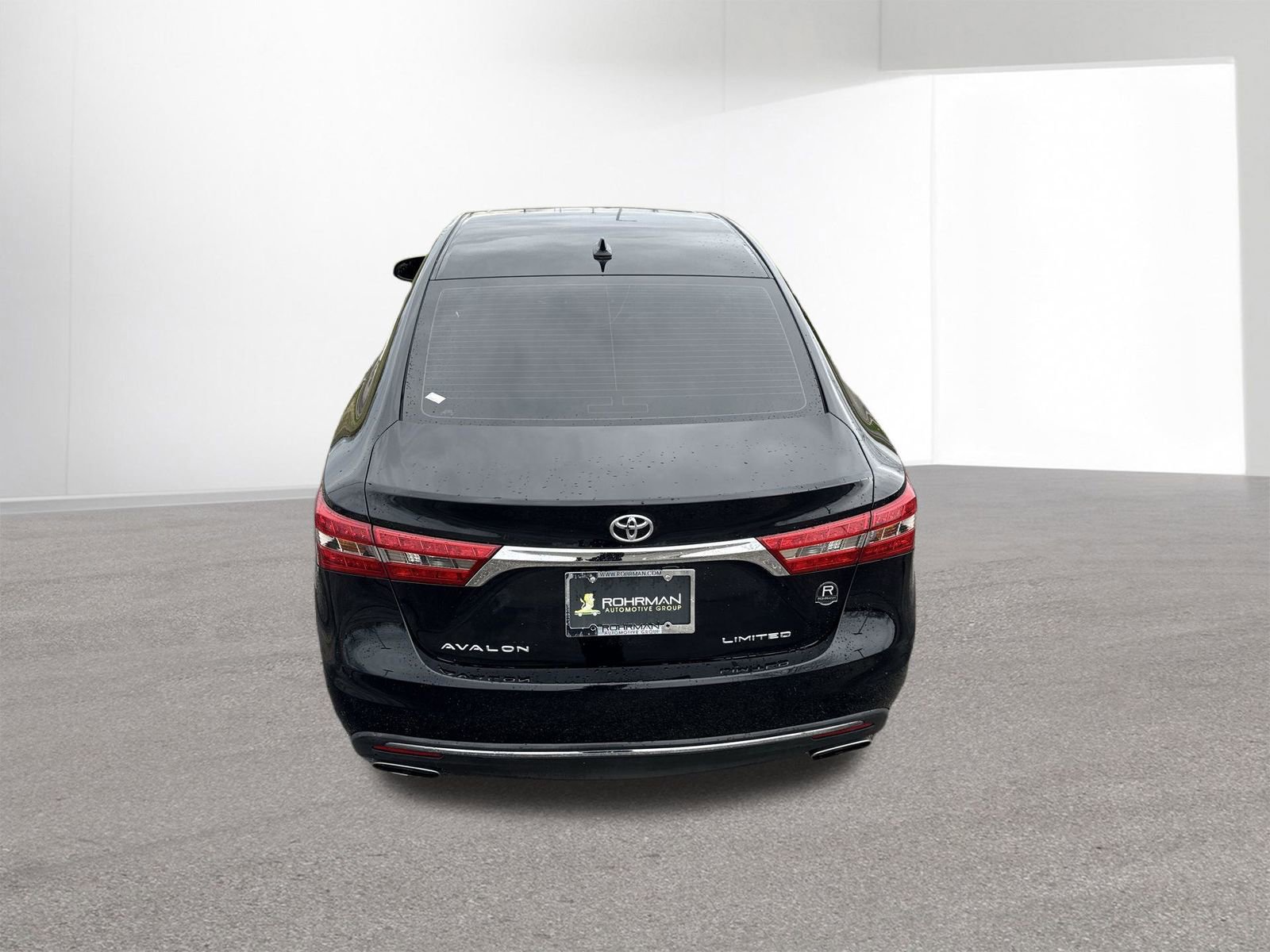 Used 2016 Toyota Avalon Limited w/ Toyota Safety Sense Package image 31