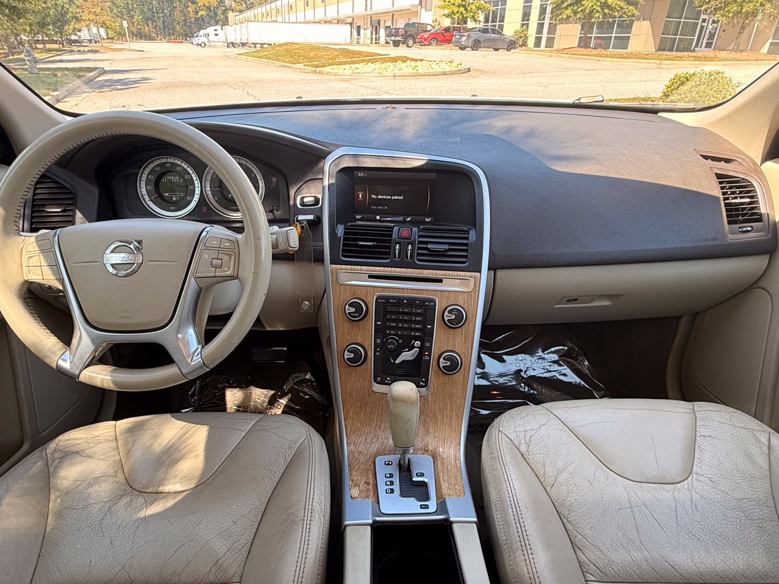 Used 2011 Volvo XC60 T6 AWD/4WD image 23