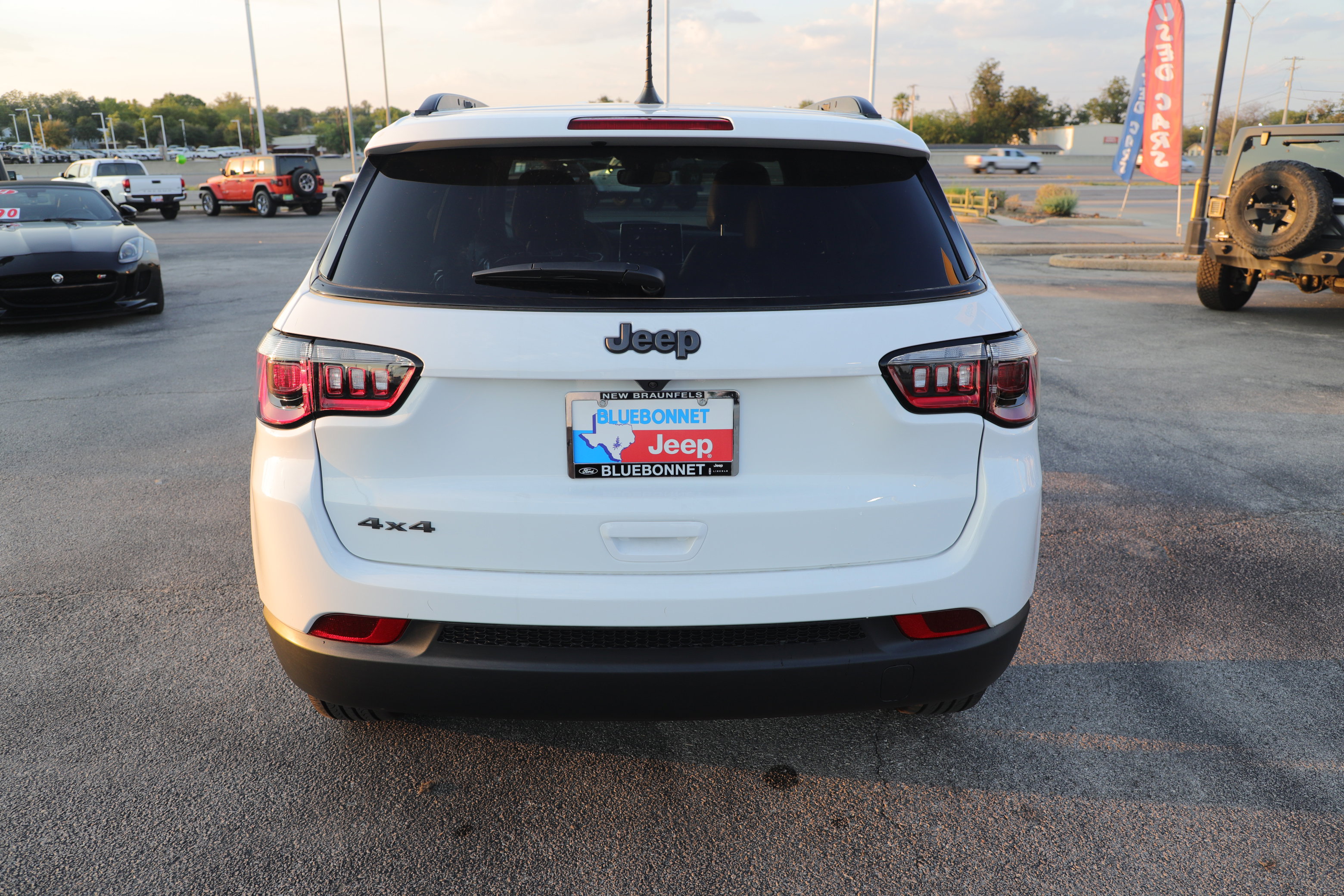 New 2026 Jeep Compass Latitude image 7