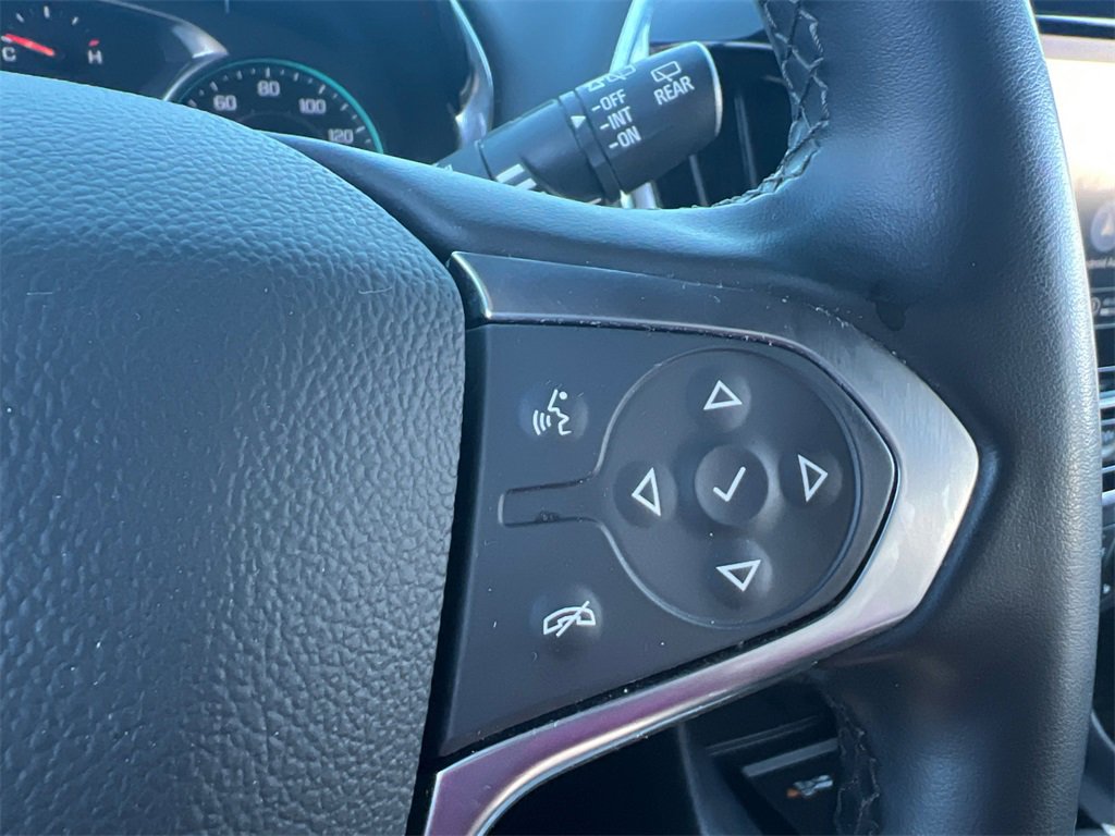 Used 2023 Chevrolet Traverse LT w/ Midnight/Sport Edition image 18