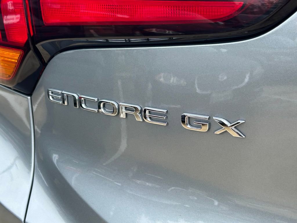 Used 2025 Buick Encore GX Preferred FWD image 12