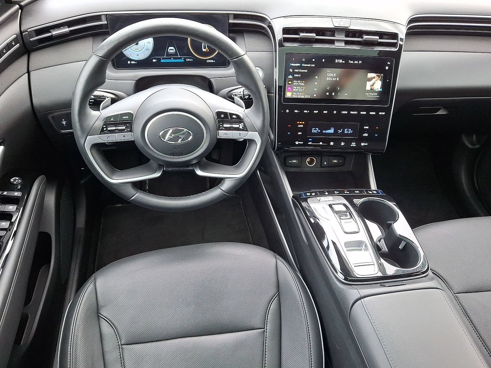 Certified 2024 Hyundai Tucson Limited AWD/4WD image 27