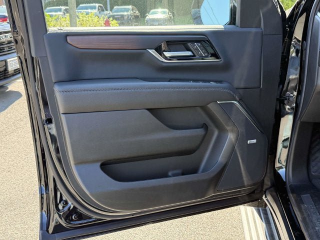 New 2026 GMC Yukon Denali w/ Denali Reserve Package AWD/4WD image 9