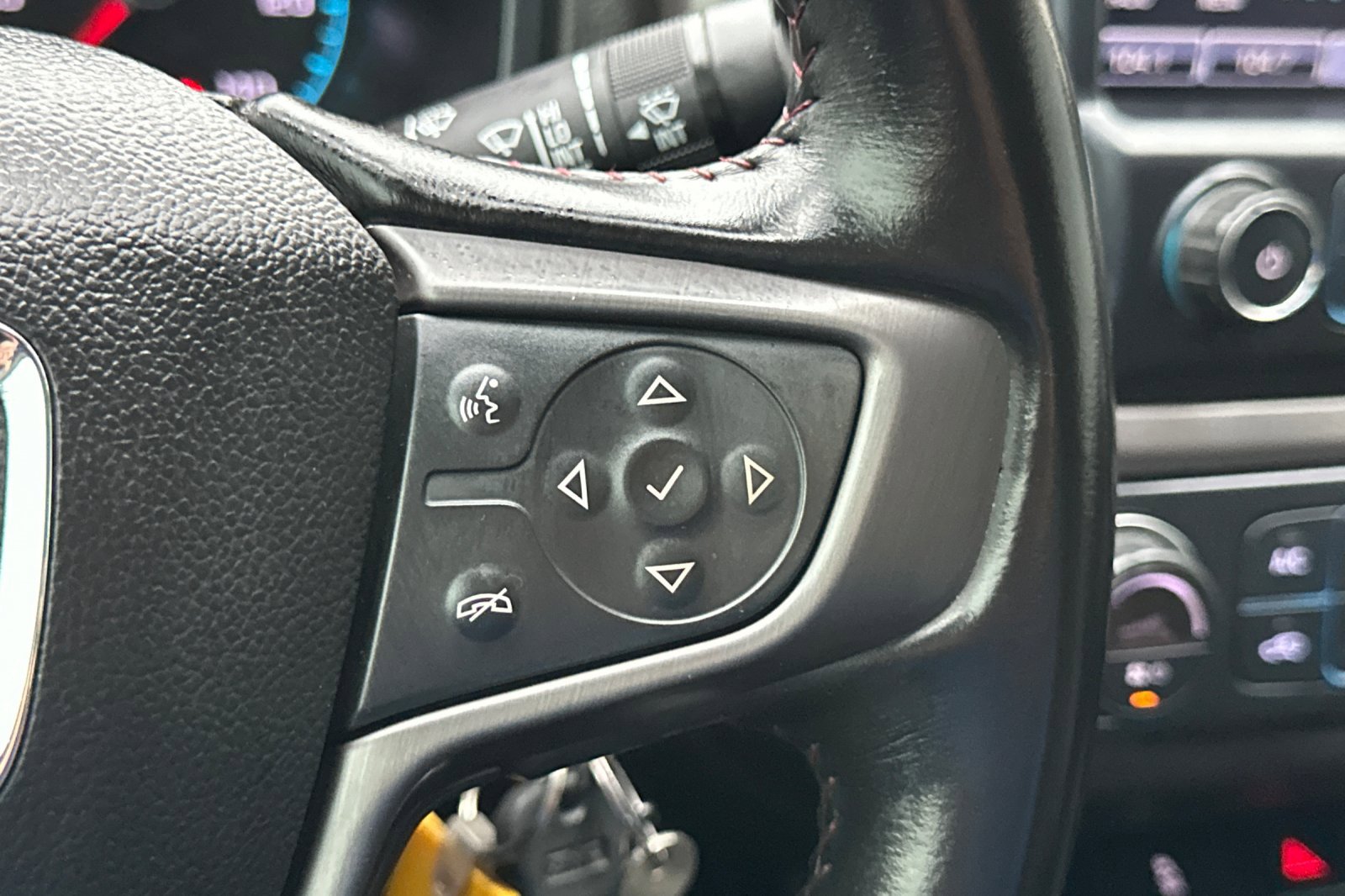 Used 2018 GMC Canyon All Terrain image 35