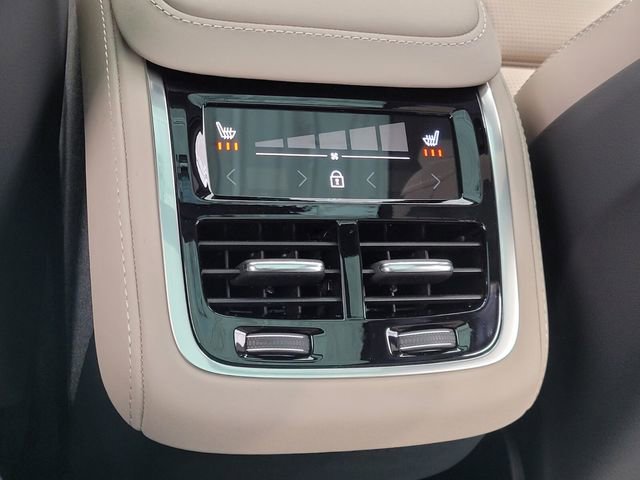 New 2026 Volvo XC90 B6 Ultra w/ Protection Package AWD/4WD image 12