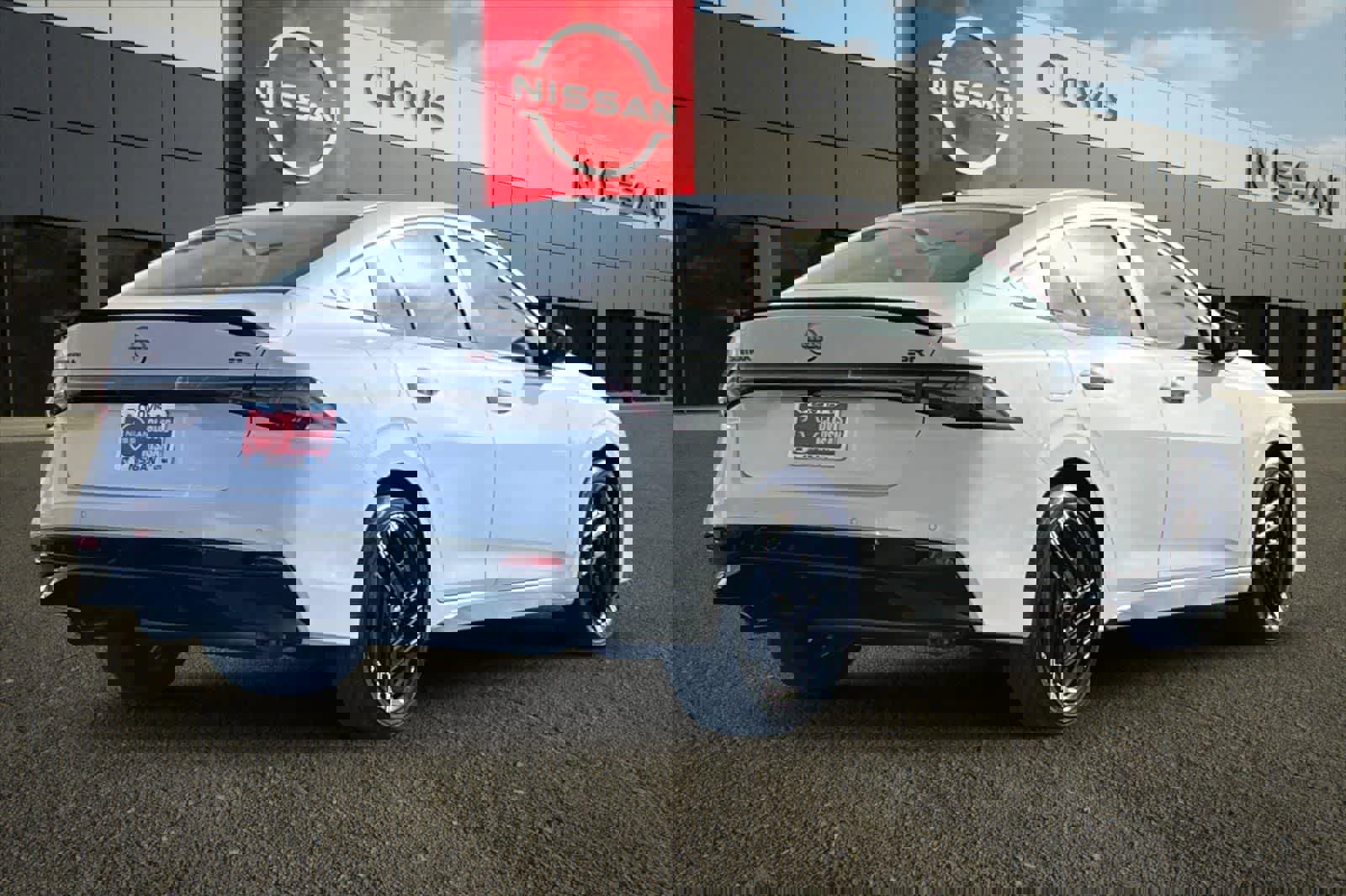 New 2026 Nissan Sentra SR image 3