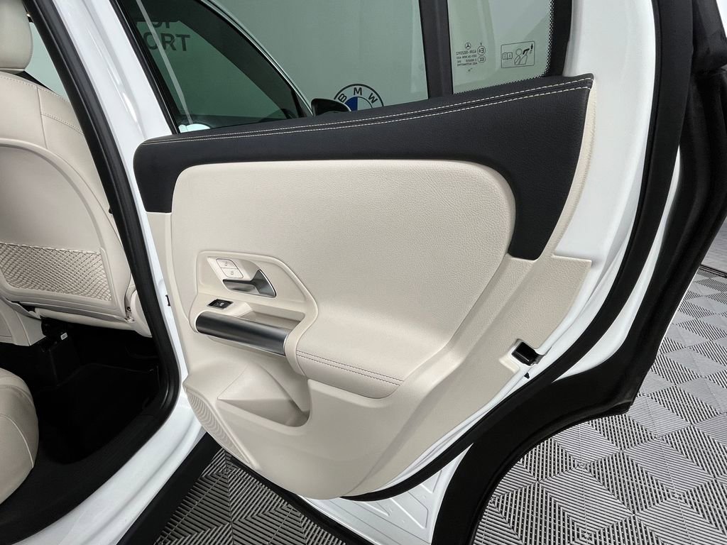 Used 2025 Mercedes-Benz GLA 250 4MATIC image 22