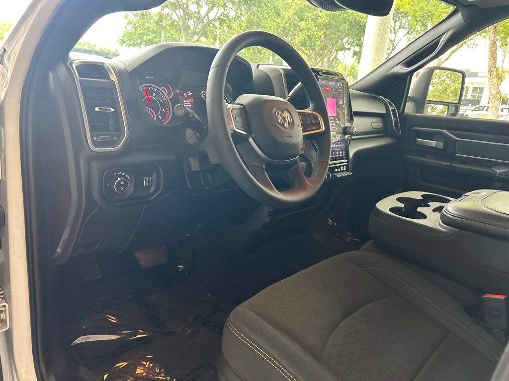 Used 2025 RAM 2500 Big Horn AWD/4WD image 7