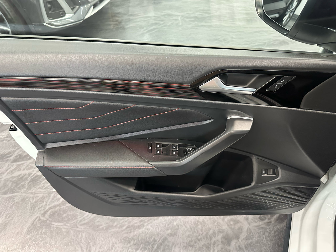 Used 2022 Volkswagen Jetta GLI Autobahn w/ GLI Black Package image 8