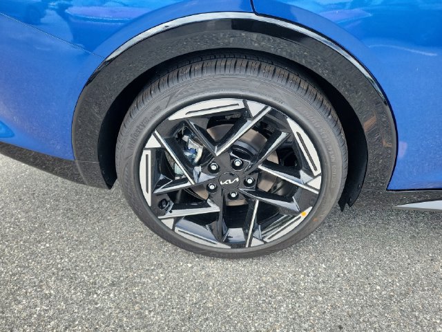 New 2026 Kia K4 EX w/ GT-Line Premium Package FWD image 5