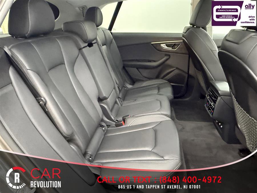 Used 2019 Audi Q8 Premium Plus AWD/4WD image 23