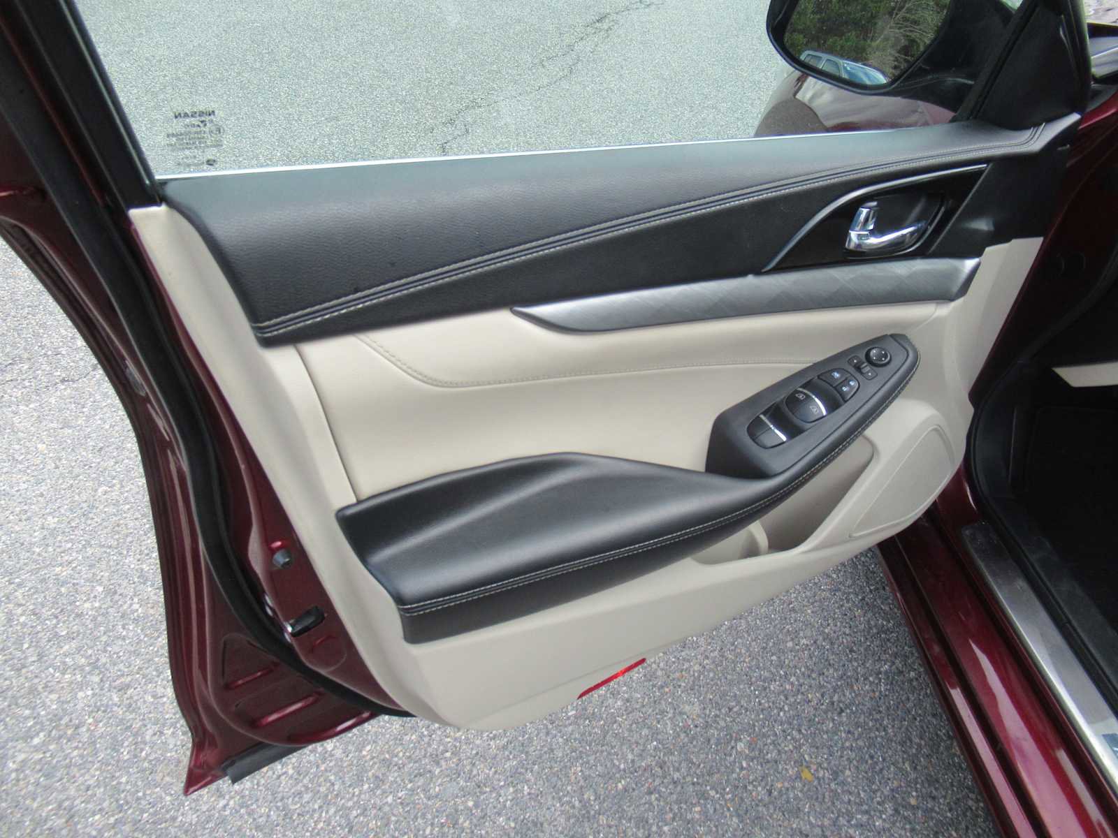 Used 2018 Nissan Maxima 3.5 SV image 14