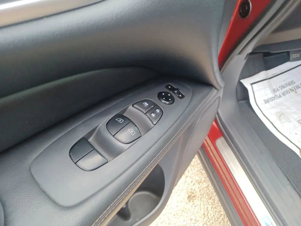 Used 2014 Nissan Pathfinder SL w/ SL Premium Package image 10