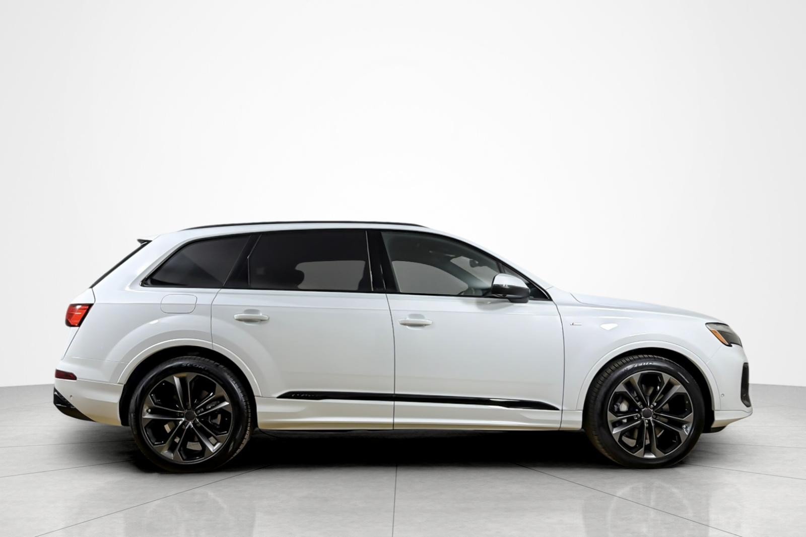 New 2026 Audi Q7 Premium Plus AWD/4WD image 7