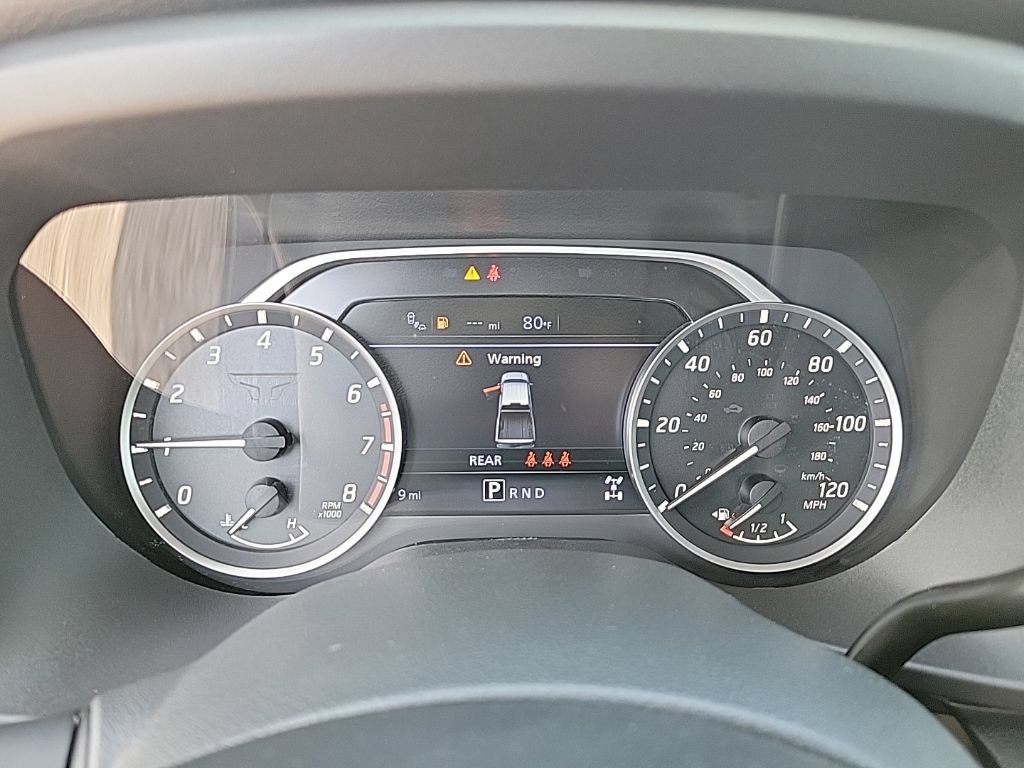 Used 2024 Nissan Titan SV AWD/4WD image 21