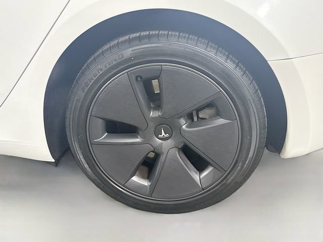 Used 2023 Tesla Model 3 Standard Range RWD image 30