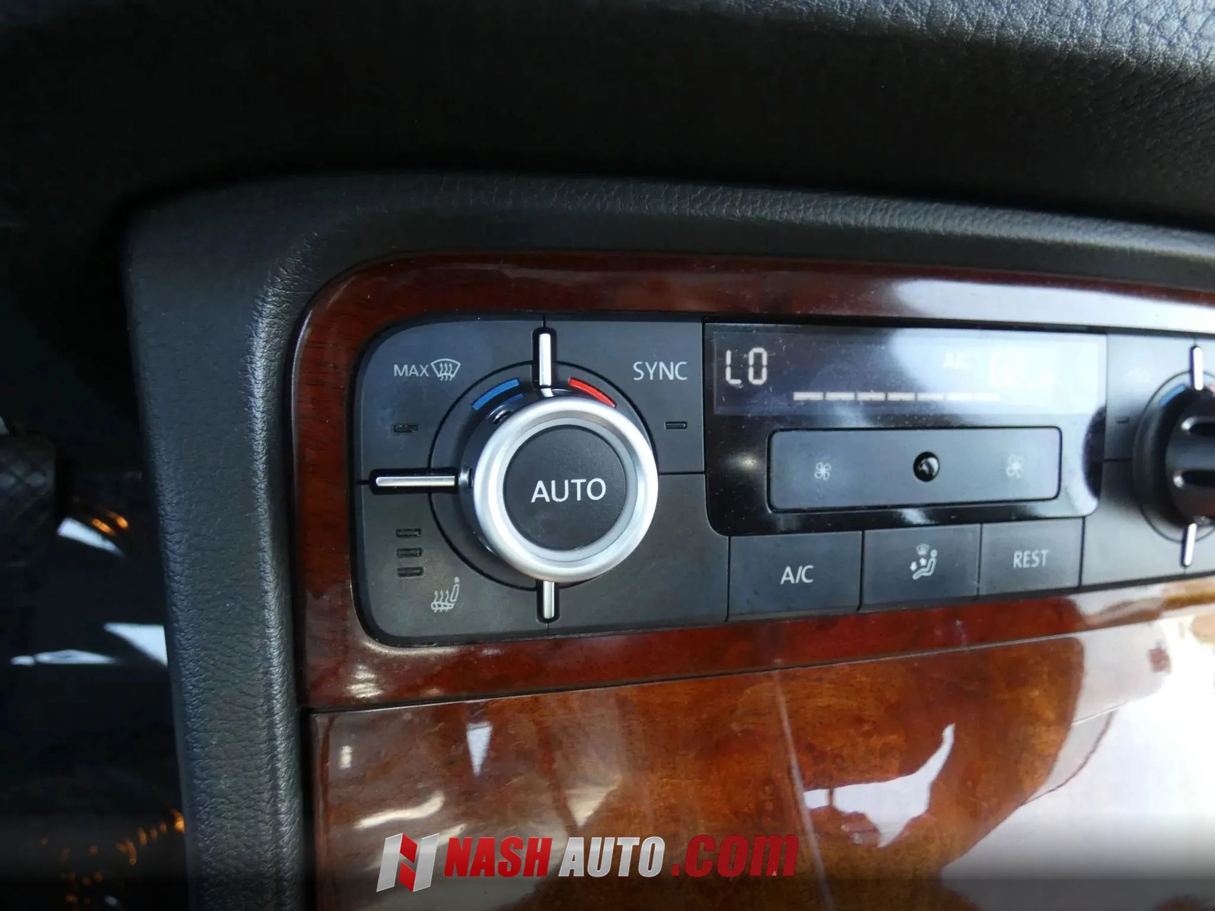 Used 2014 Volkswagen Touareg VR6 AWD/4WD image 54