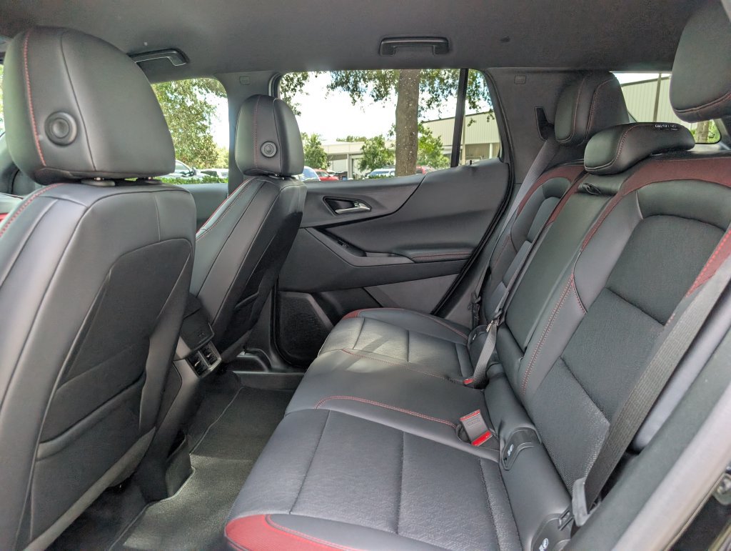 New 2027 Chevrolet Equinox RS w/ Safety and Technology Package FWD image 15