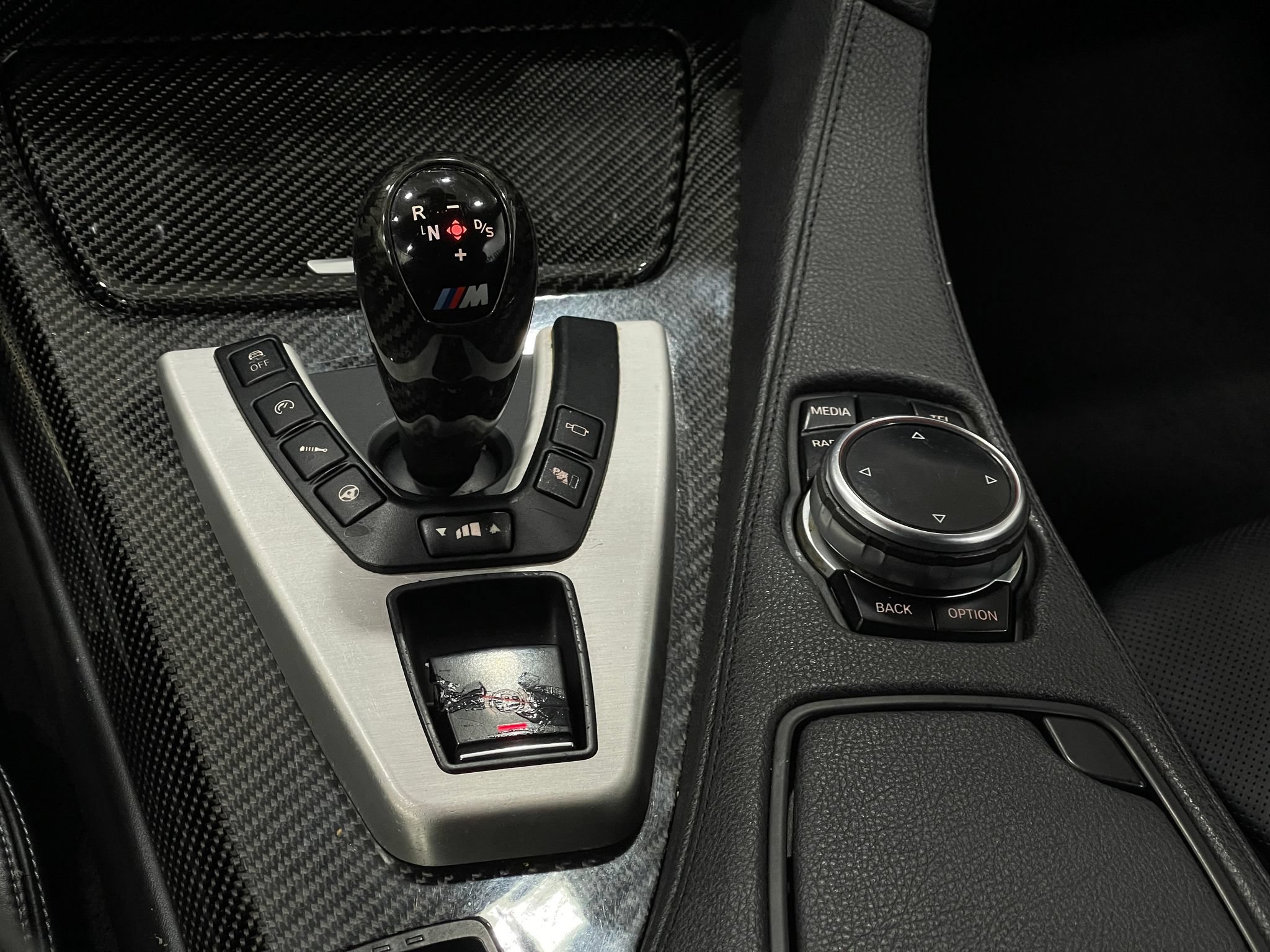 Used 2015 BMW M6 Convertible RWD image 28