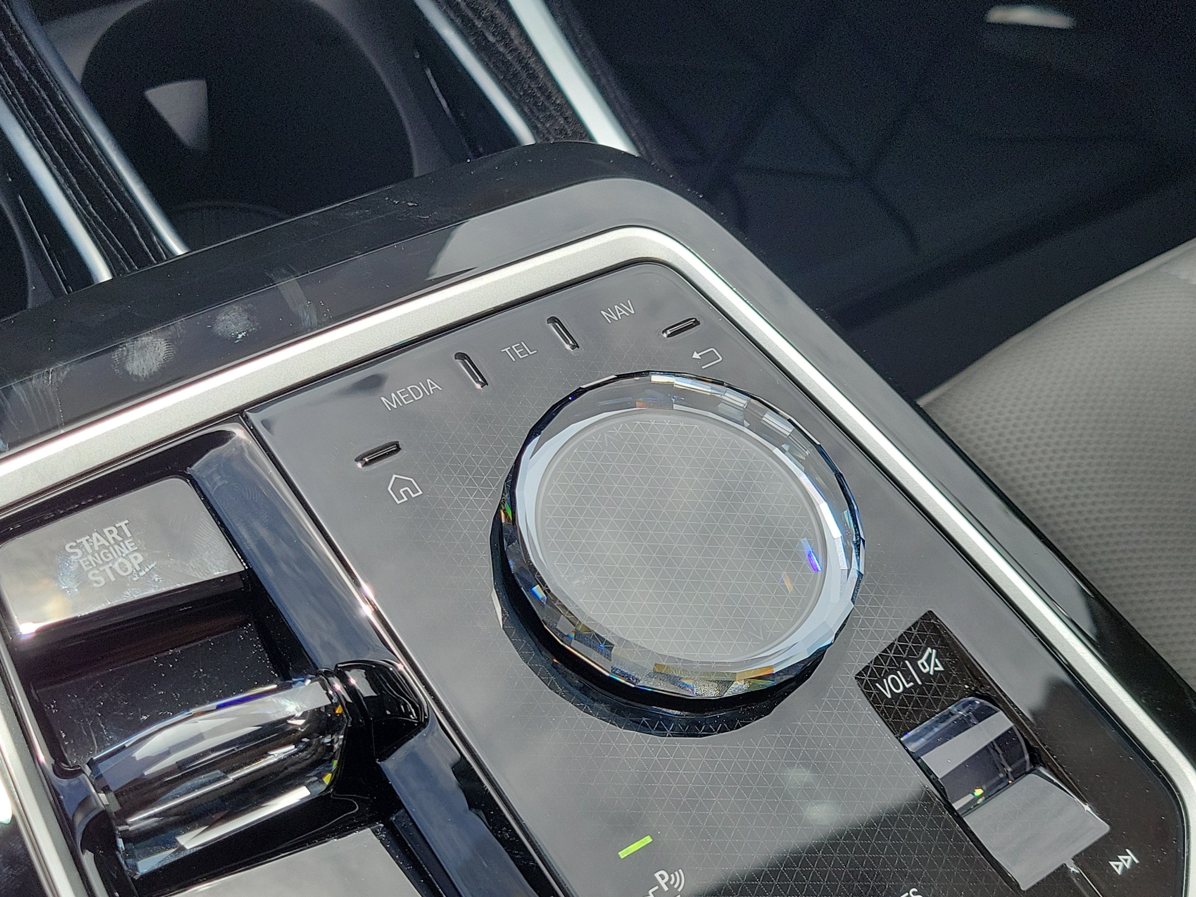 New 2026 BMW 740i w/ Executive Package RWD image 27