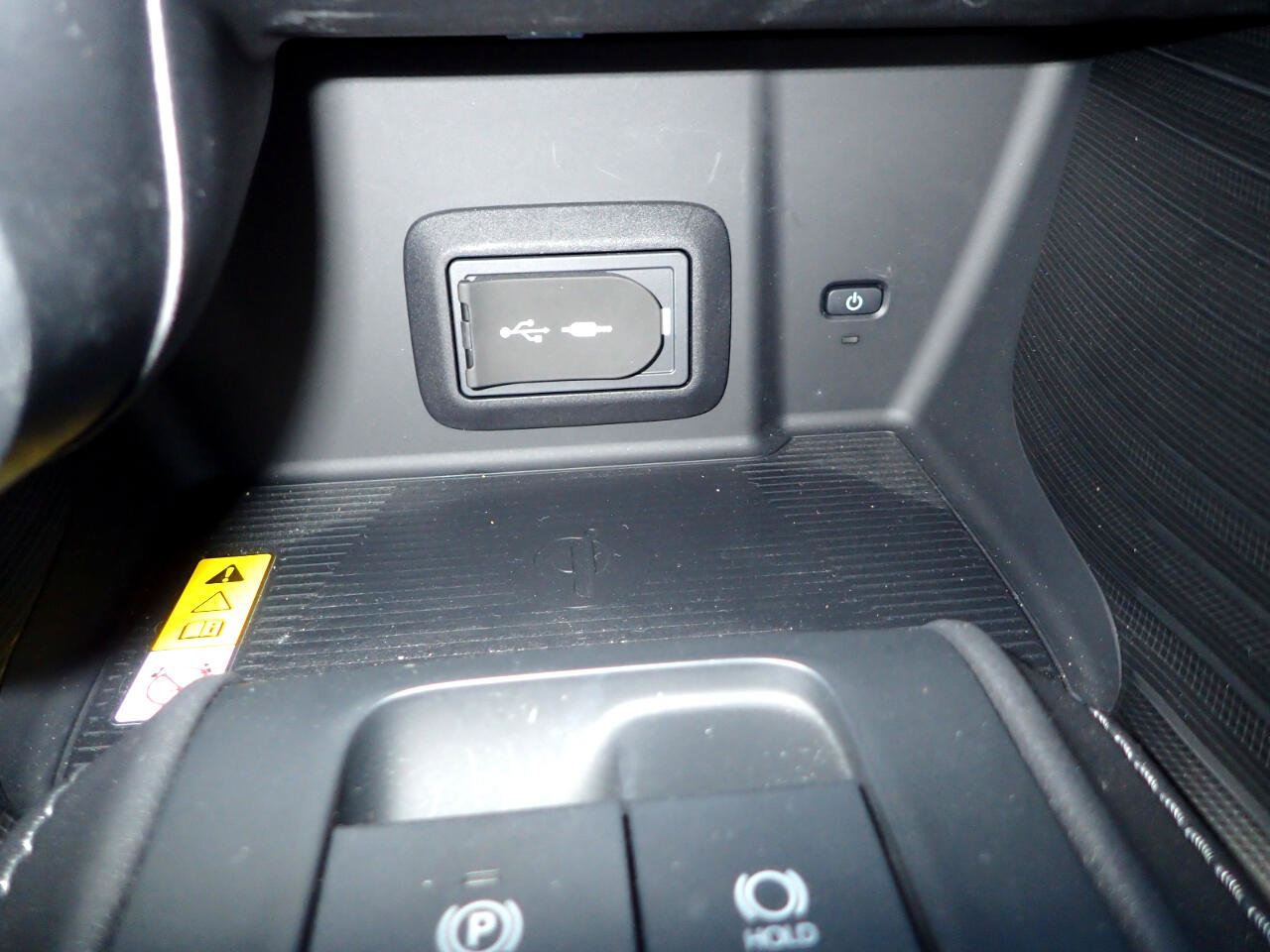 Used 2021 Toyota Venza XLE image 22