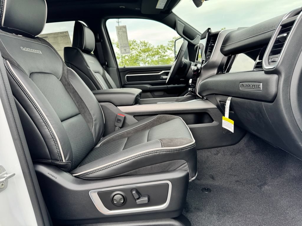 New 2026 RAM 1500 Laramie w/ Night Edition AWD/4WD image 11