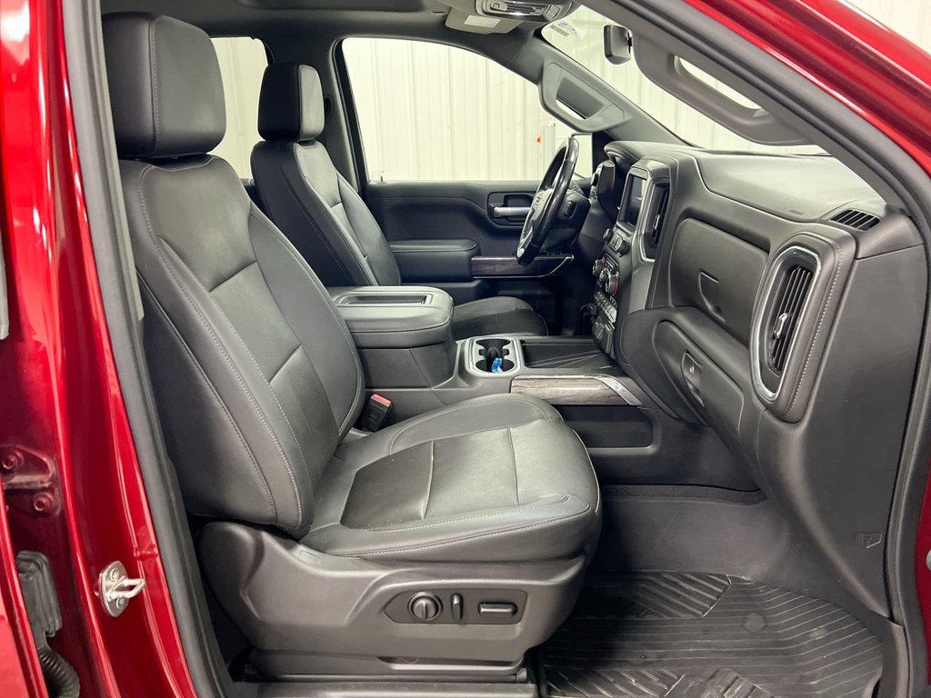 Used 2021 Chevrolet Silverado 1500 LTZ w/ LTZ Premium Package AWD/4WD image 22