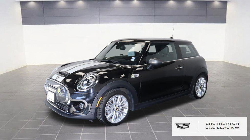 Used 2021 MINI Cooper SE w/ 8.8" Touchscreen Nav Package