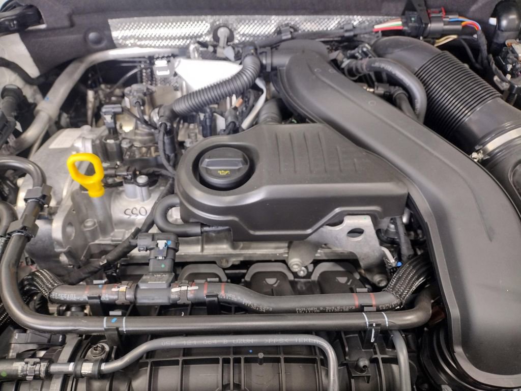 New 2026 Volkswagen Taos SE AWD/4WD image 6