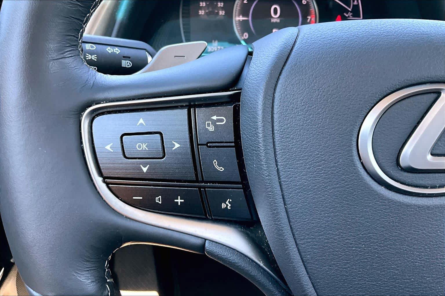 Used 2019 Lexus ES 350 w/ Premium Package FWD image 22
