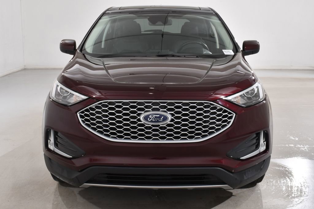 Used 2024 Ford Edge SEL w/ Convenience Package image 3