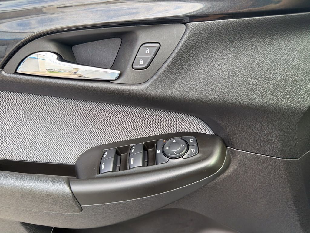 Certified 2025 Chevrolet TrailBlazer LT AWD/4WD image 30