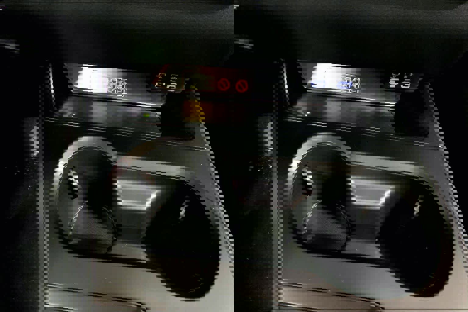 New 2025 Lexus UX 300h Premium image 18