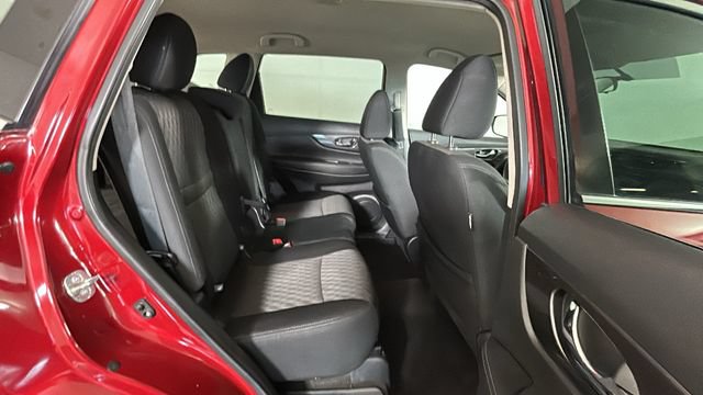 Used 2020 Nissan Rogue S FWD image 28