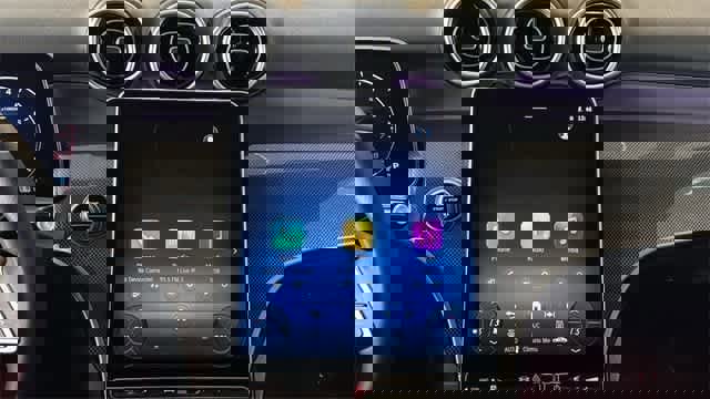 Certified 2025 Mercedes-Benz GLC 300 4MATIC image 18