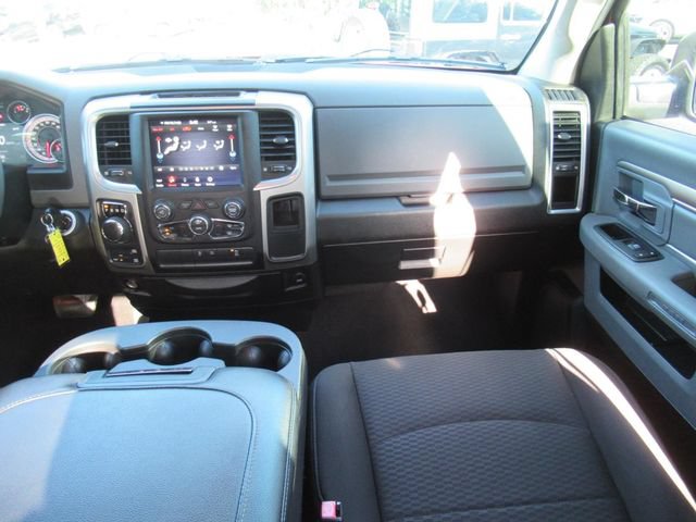 Used 2019 RAM 1500 Classic Warlock w/ Electronics Group AWD/4WD image 16
