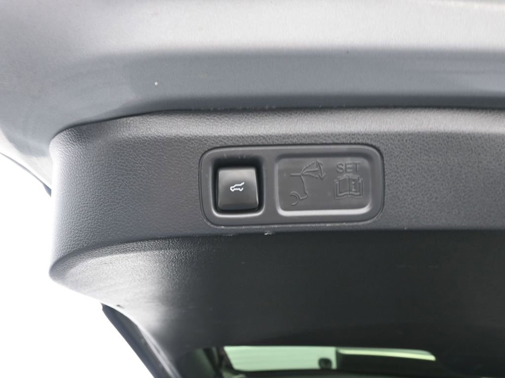 Used 2024 Ford Expedition Max Limited image 15