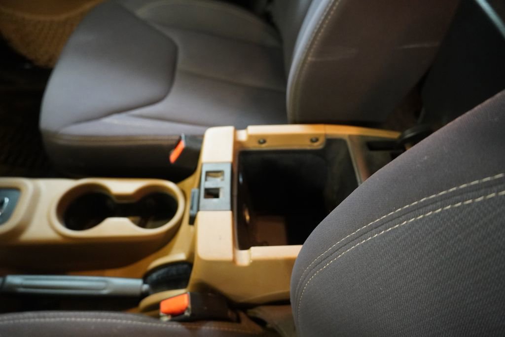 Used 2013 Jeep Wrangler Unlimited Rubicon w/ Connectivity Group image 22