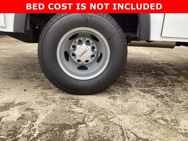 New 2025 GMC Sierra 3500 Pro w/ Convenience Package image 12