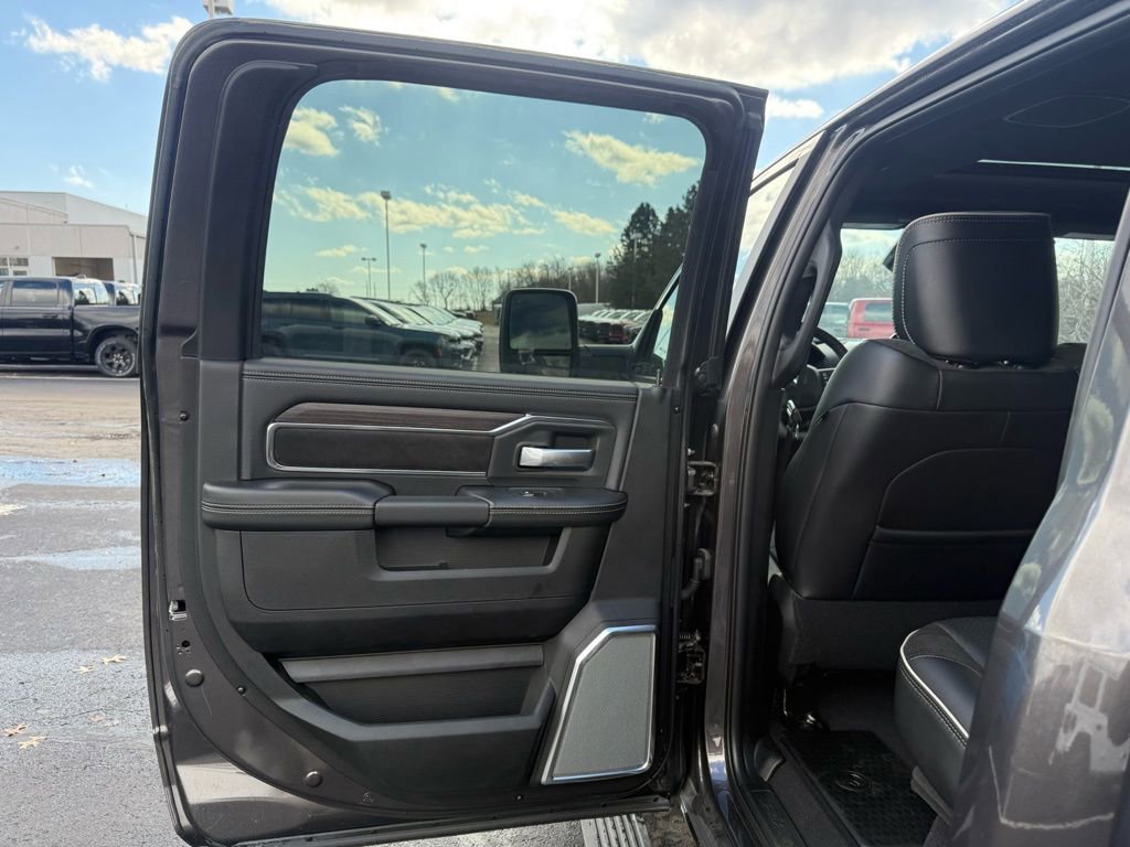 New 2025 RAM 2500 Laramie image 48