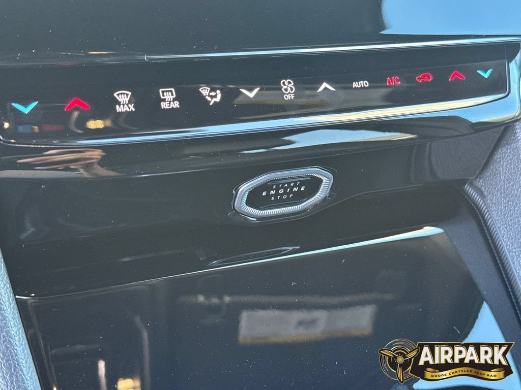 New 2026 Jeep Grand Cherokee Altitude RWD image 25