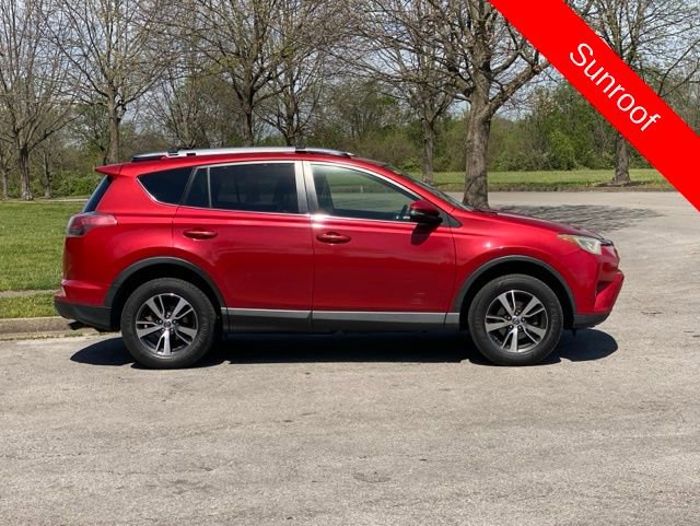 Used 2017 Toyota RAV4 XLE FWD image 8