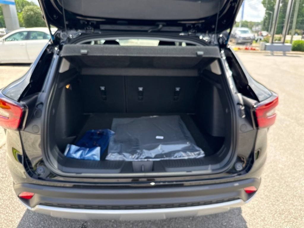 New 2026 Chevrolet Trax LT w/ LT Convenience Package FWD image 21