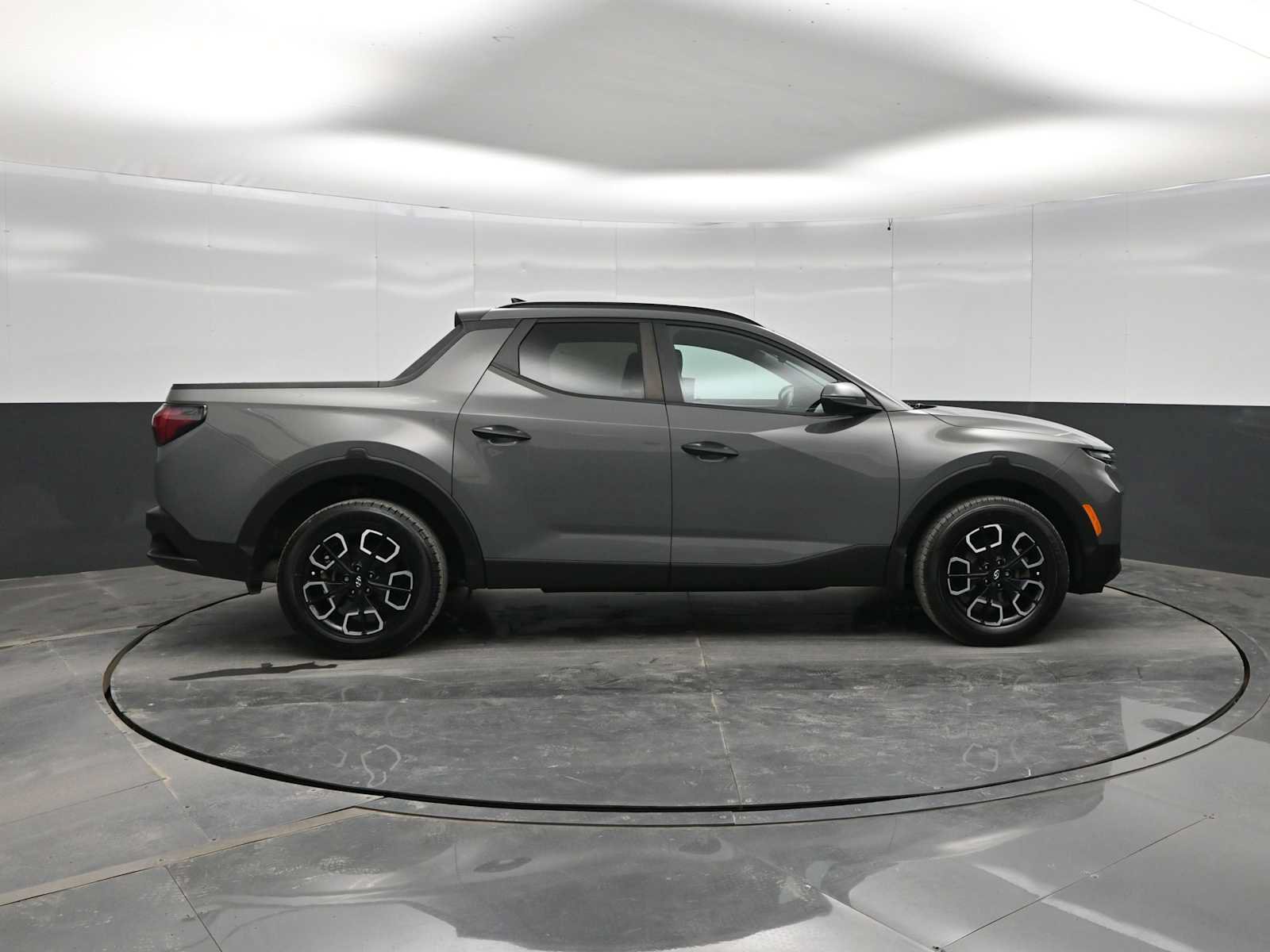Used 2023 Hyundai Santa Cruz SEL w/ Activity Package AWD/4WD image 9