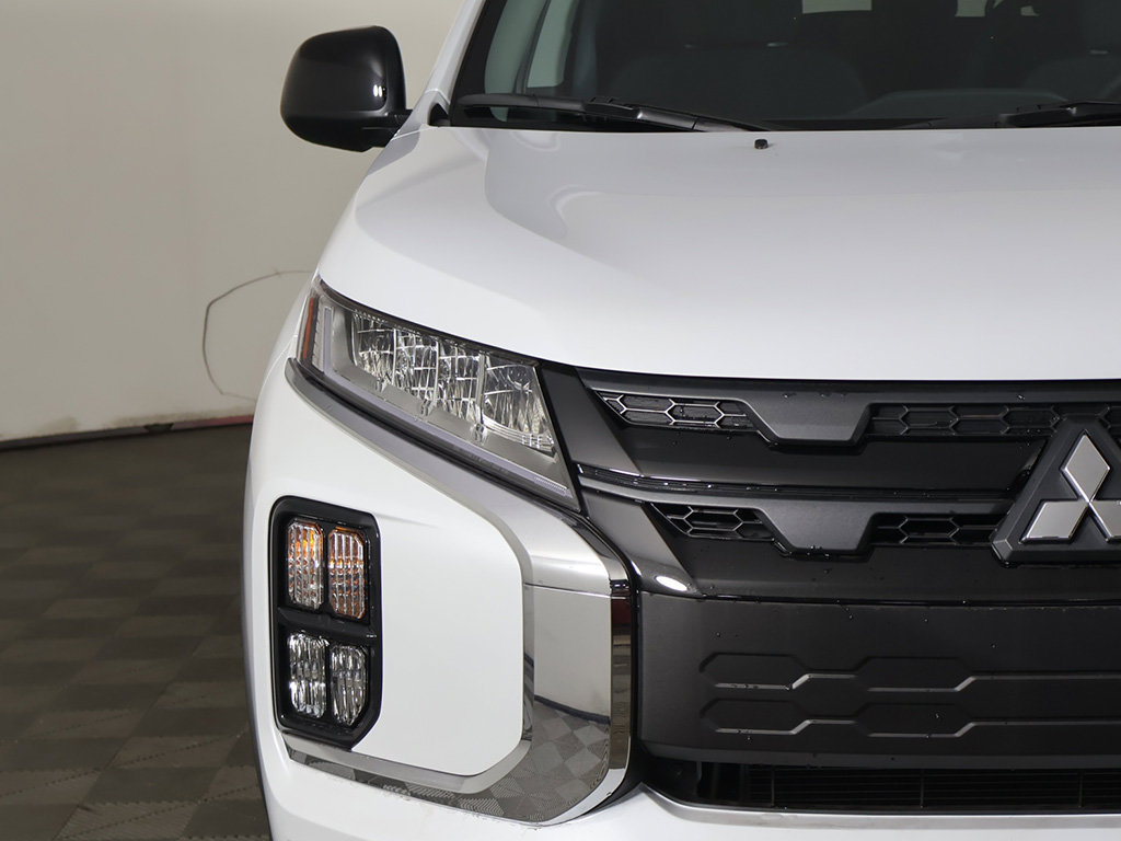New 2027 Mitsubishi Outlander Sport LE FWD image 10
